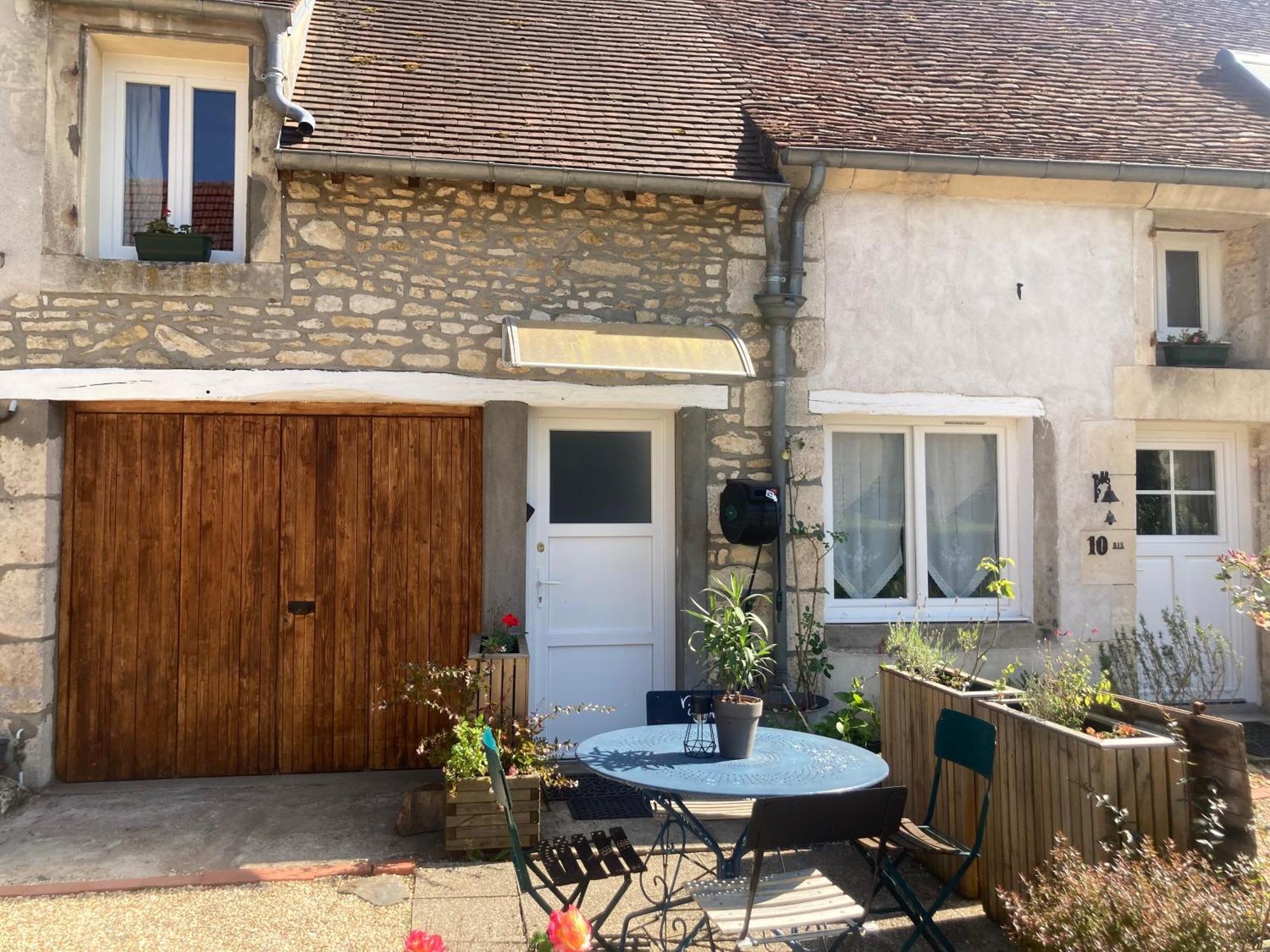 Logis Cote Cour Villa Varennes-les-Narcy Екстериор снимка
